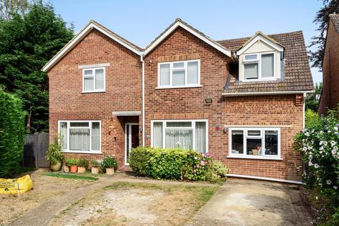 10 Ferrard Close, Ascot, SL5 8LN