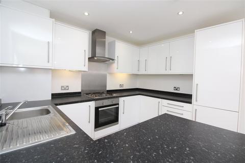 2 bedroom apartment to rent - Batchelor Court, 166a Upminster Road, RM14