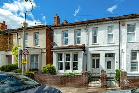 6 Campbell Road, Bedford, MK40 3DD