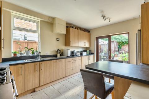 6 Campbell Road, Bedford, MK40 3DD