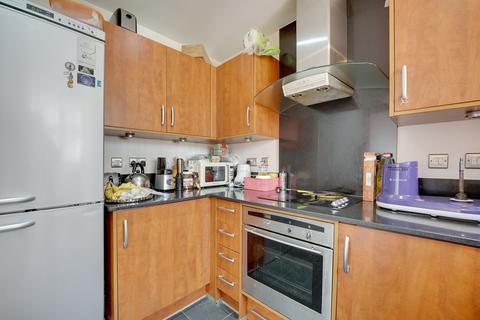 2 bedroom flat for sale - St. Davids Square, Canary Wharf E14