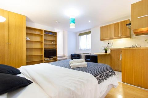 Studio to rent - North Gower Street, NW1 2LY
