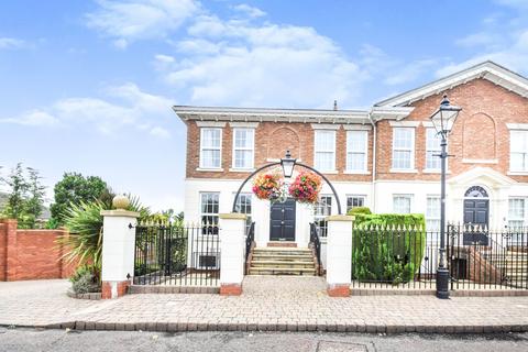4 bedroom townhouse for sale - The Square, Ringley Chase