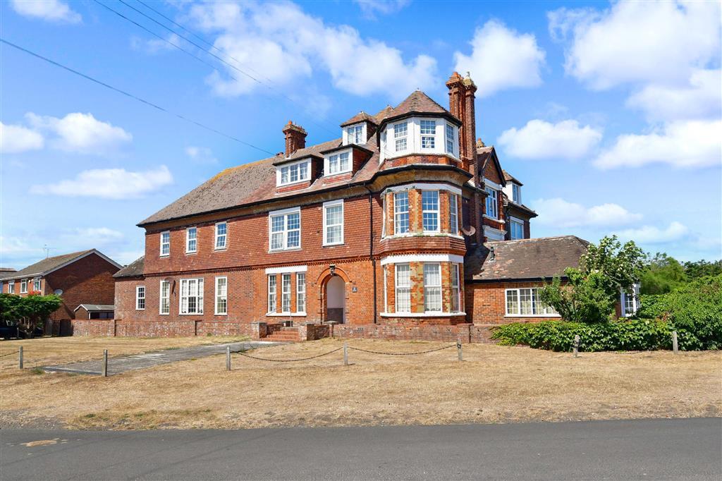 Madeira Road, Littlestone, New Romney, Kent 3 bed apartment for sale