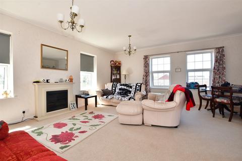 3 bedroom apartment for sale, Madeira Road, Littlestone, New Romney, Kent