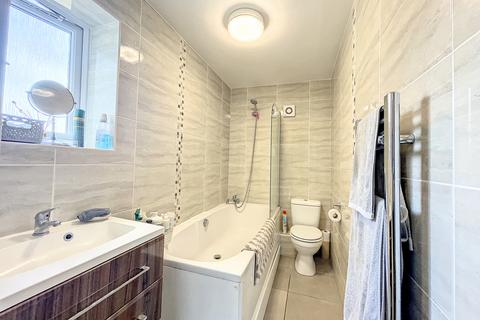 133a High Street, Halling, Rochester, ME2 1BT