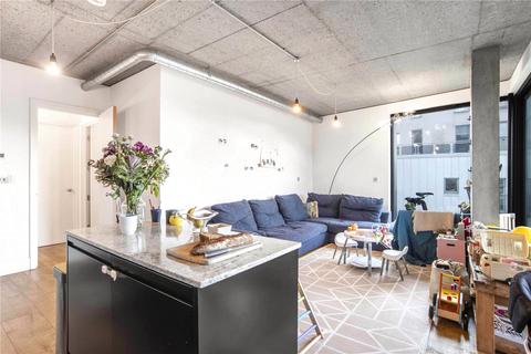 3 bedroom apartment to rent - Fisheries Building, Lamb Lane, London, E8