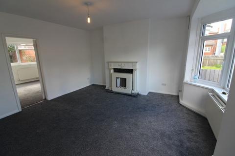 3 bedroom semi-detached house to rent, Fletcher Road, Beeston, Nottingham