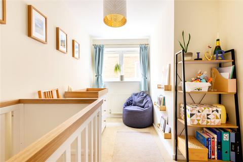 42 Kelvedon Close, Kingston Upon Thames, KT2 5LG