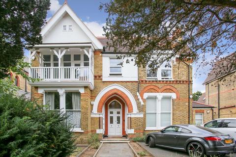 2 bedroom flat for sale, North Common Road, Ealing, London, W5