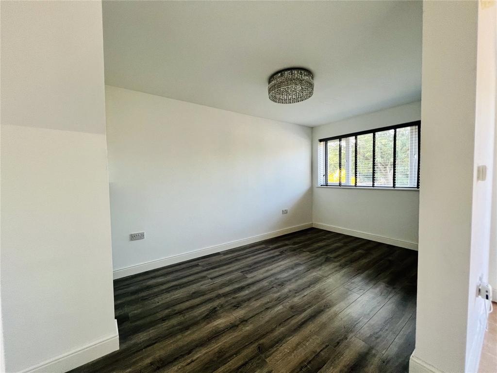 Willenhall Road, Wolverhampton, West Midlands, WV1 4 bed townhouse for
