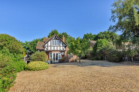 3 bedroom detached house for sale - Chobham Road, Frimley, Camberley, Surrey, GU16