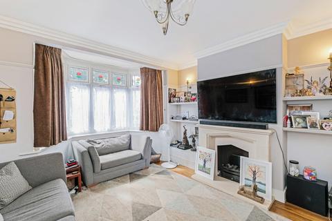 4 bedroom end of terrace house for sale - Stratton Drive, Barking, Essex