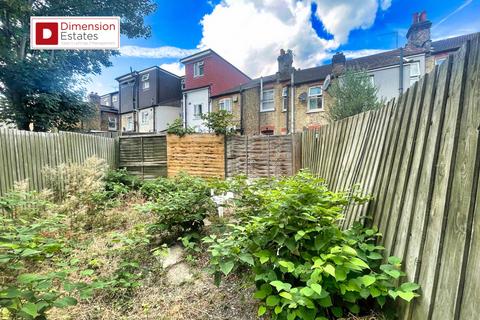 5 bedroom terraced house to rent, Arnold Road, Tottenham, N15