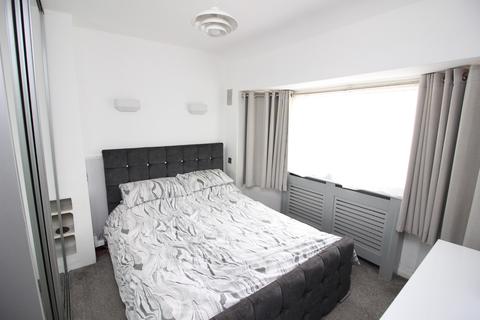 88 Buckland Way, Worcester Park, KT4 8NS