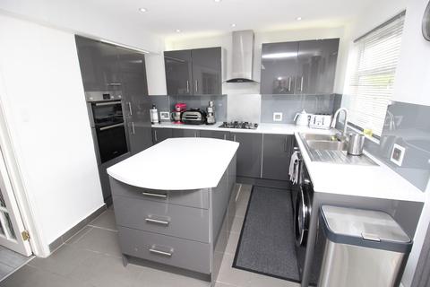 88 Buckland Way, Worcester Park, KT4 8NS
