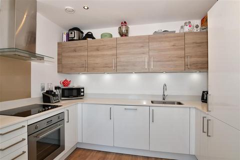 2 bedroom apartment for sale - Pegasus Way, Gillingham, Kent