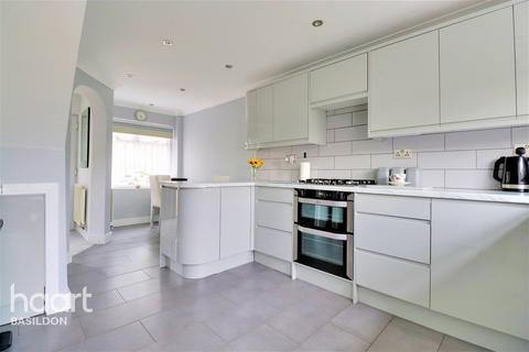 44 Codenham Green, Basildon, SS16 5DR