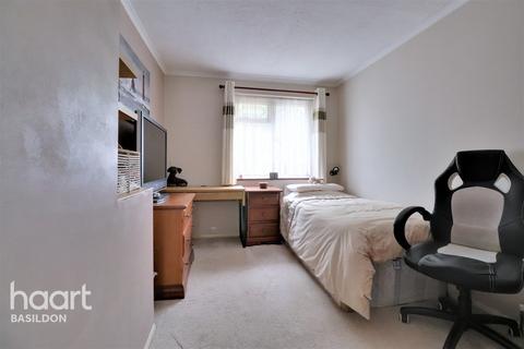 44 Codenham Green, Basildon, SS16 5DR