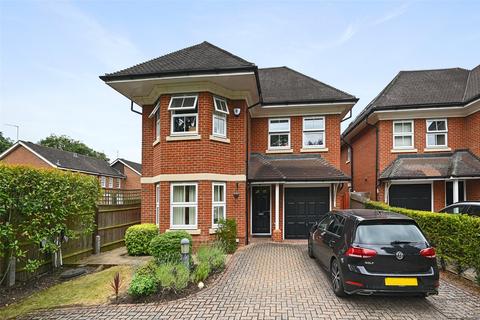 6 bedroom detached house to rent - Waxwell Lane, Pinner, Middlesex, HA5