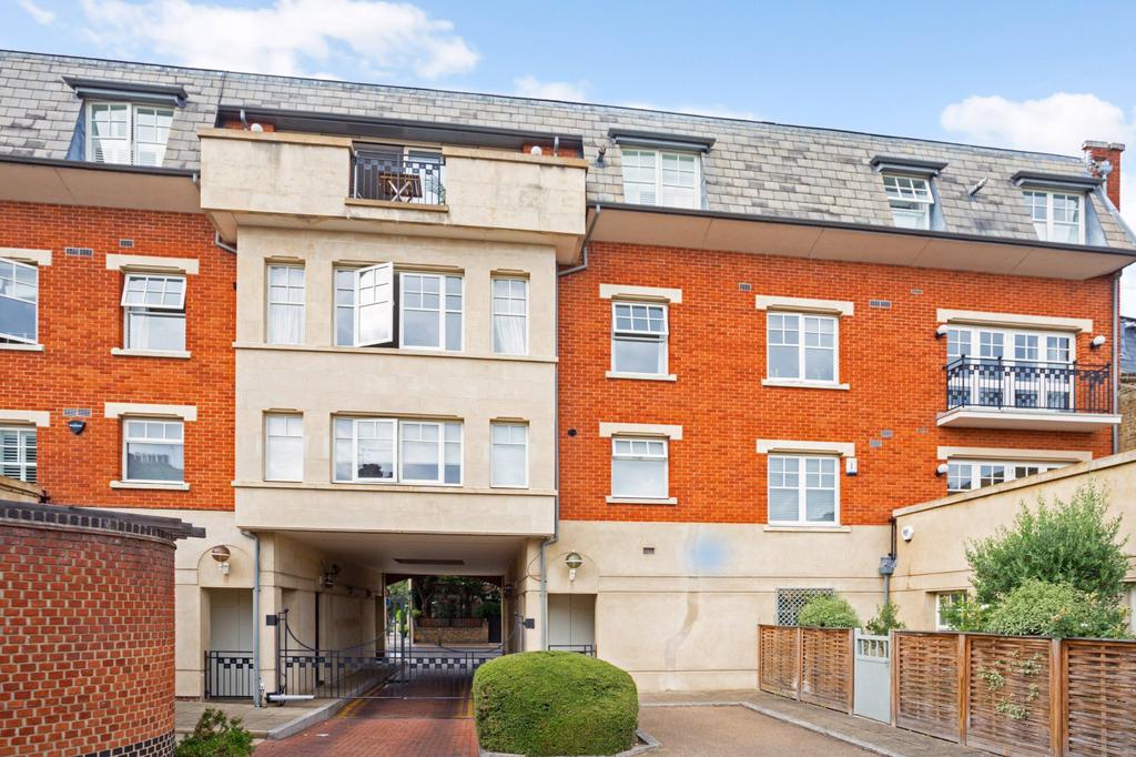 Griffin Gate, 135 Lower Richmond... 2 bed apartment £595,000