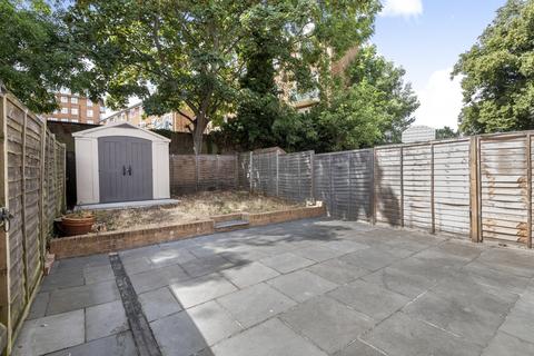 112 Oakways, Eltham, London, SE9 2PA