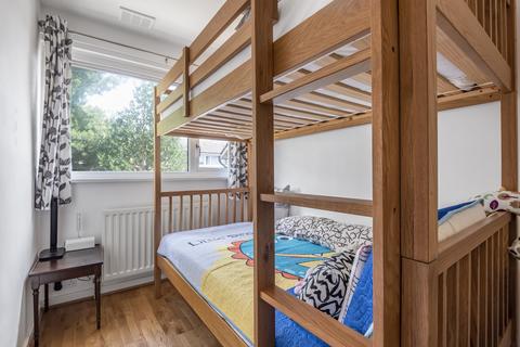 112 Oakways, Eltham, London, SE9 2PA