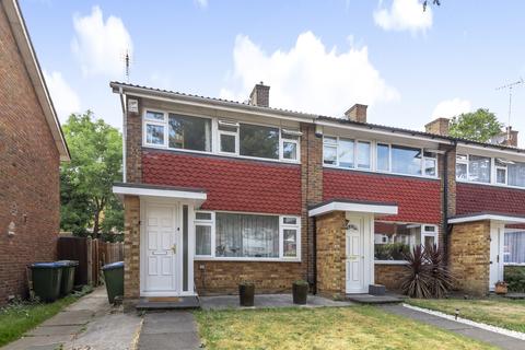 112 Oakways, Eltham, London, SE9 2PA