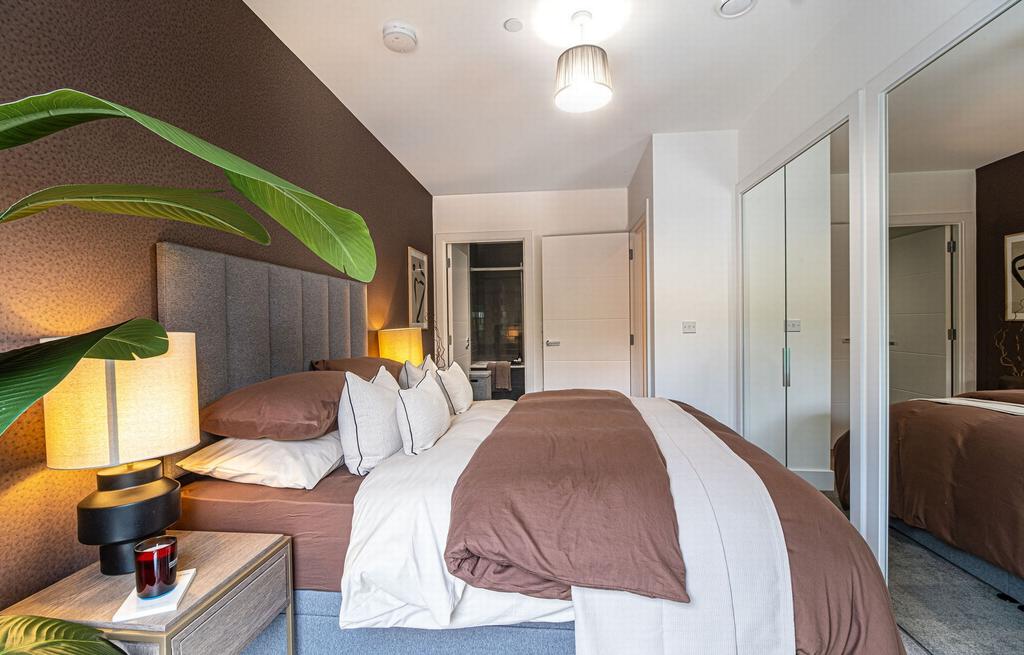 Ascot Road, Watford, WD18 2 bed apartment £1,760 pcm (£406 pw)