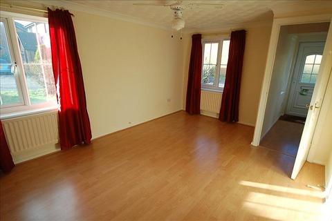 3 bedroom detached house to rent, De Havilland Court, Mildenhall, Bury St Edmunds, Suffolk, IP28