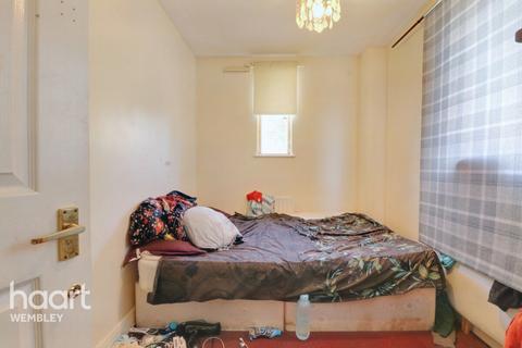 4 bedroom end of terrace house for sale, Fawood Avenue, London