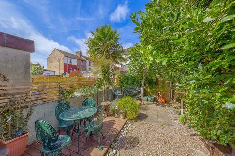 131 Bill Street Road, Strood, Rochester, ME2 4RA