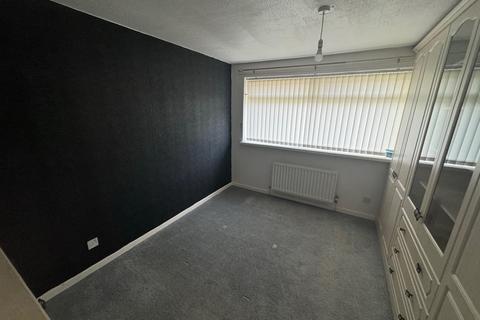 3 bedroom terraced house to rent, Castledene Road, Consett