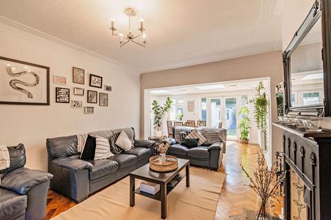 1 Birkdale Avenue, Pinner, HA5 5SG