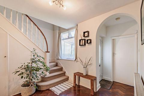 1 Birkdale Avenue, Pinner, HA5 5SG