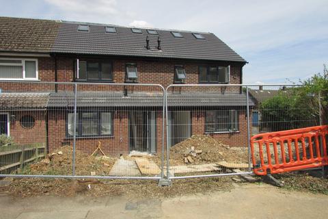 52 Warwick Road, Stevenage, SG2 0QS