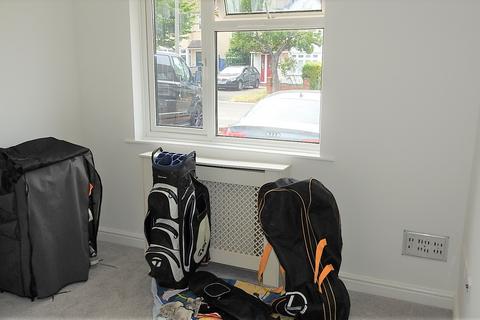 108 Boscombe Road, Worcester Park, KT4 8PL