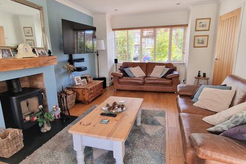 7a Bohun Grove, Barnet, EN4 8UA