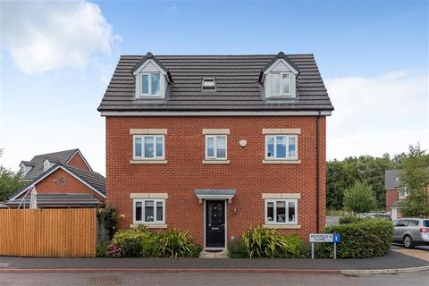 2 Beckfield Close, Leigh, WN7 3RA