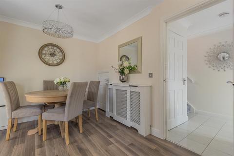 2 Beckfield Close, Leigh, WN7 3RA