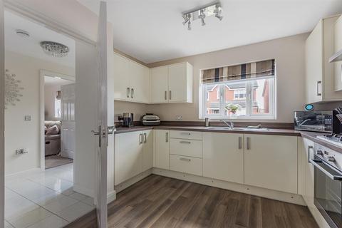 2 Beckfield Close, Leigh, WN7 3RA