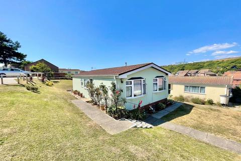 2 bedroom bungalow for sale - The Drive, Court Farm Road, Newhaven