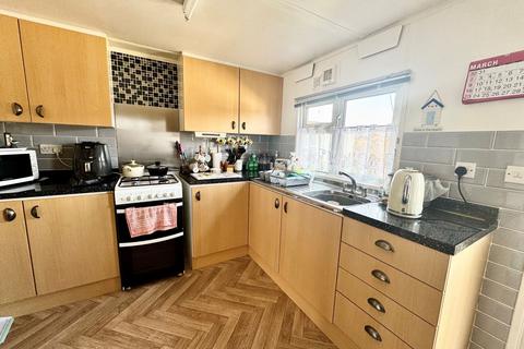 2 bedroom bungalow for sale, The Drive, Court Farm Road, Newhaven