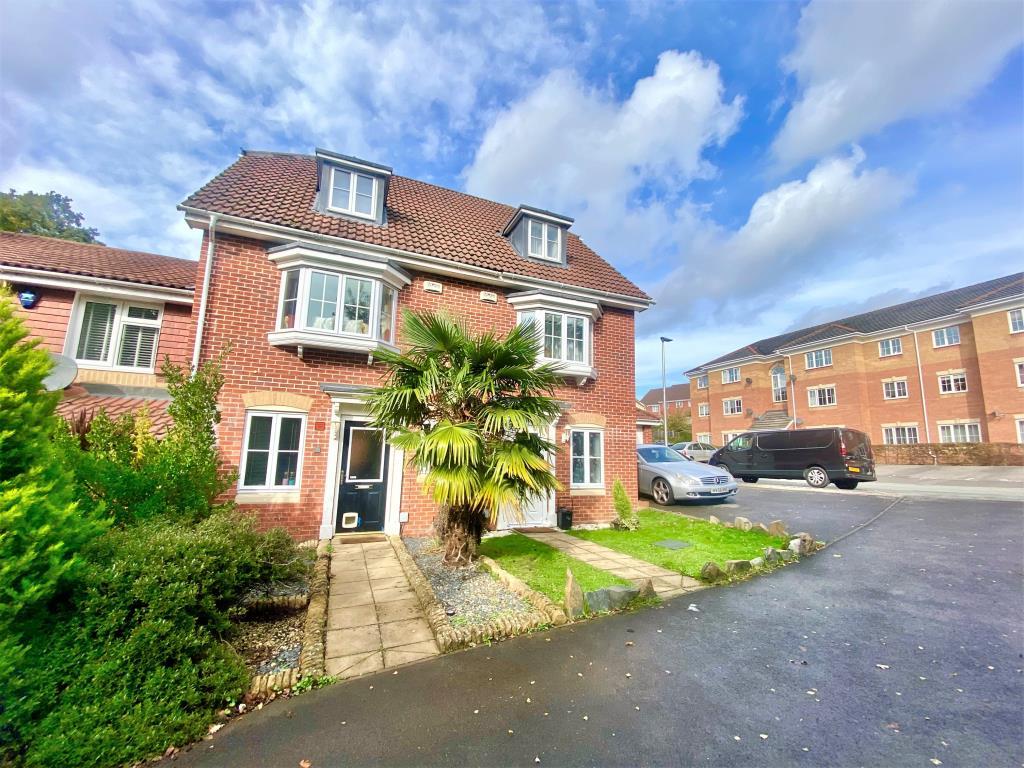 Bracknell, Berkshire, RG12 3 bed townhouse for sale £425,000