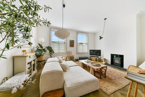 17a Wayland Avenue, London, E8 2HP
