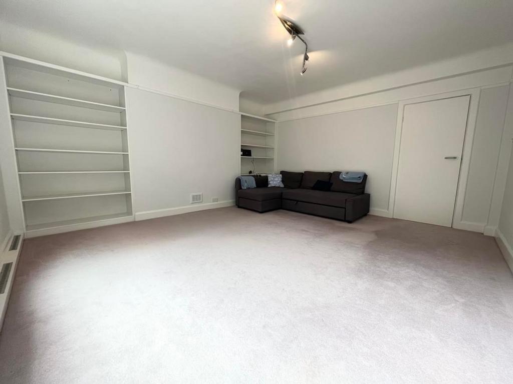 Apartment in Bournemouth - View 2