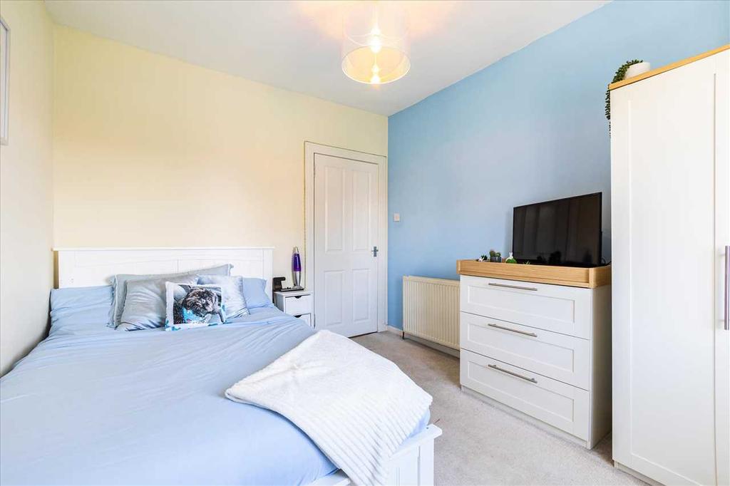 Bedroom Two (2)