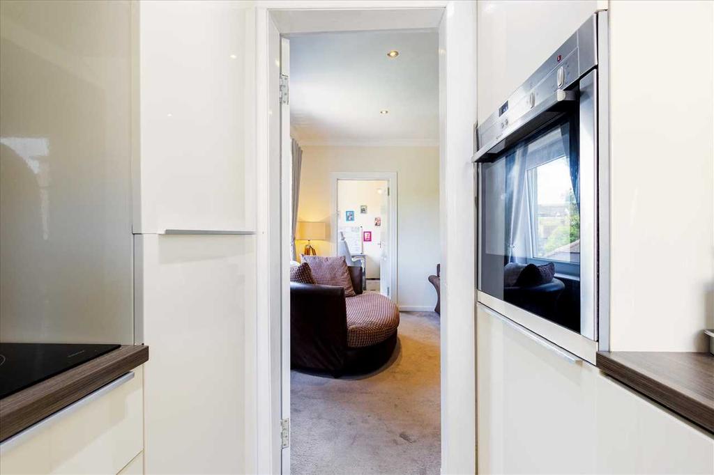 Kitchen (2)