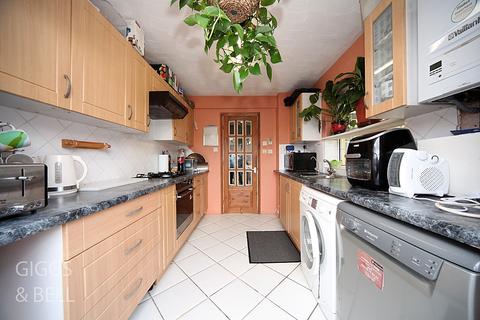 3 bedroom semi-detached bungalow for sale, Ripley Road, Luton, Bedfordshire, LU4