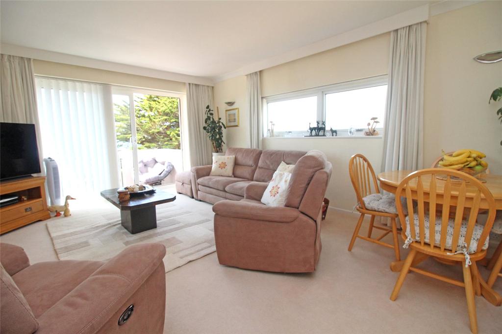 Whitby Road, Milford on Sea... 2 bed apartment £399,950